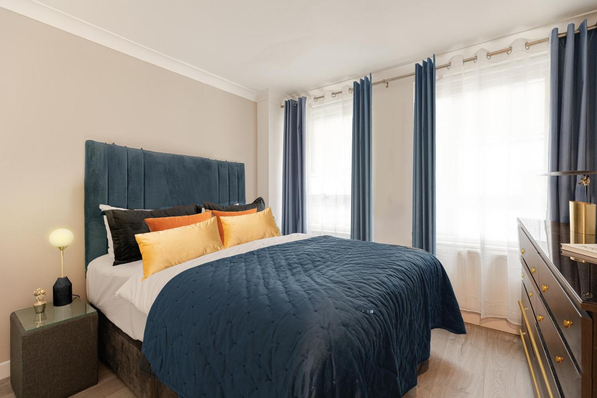 Explore The Most Exquisite West-End From A Harrods Family And Couple Home Лондон Екстер'єр фото